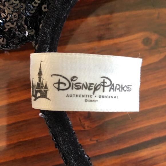 AUTHENTIC LIKE NEW DISNEY PARKS MINNIE MOUSE EARS - Picture 3 of 4